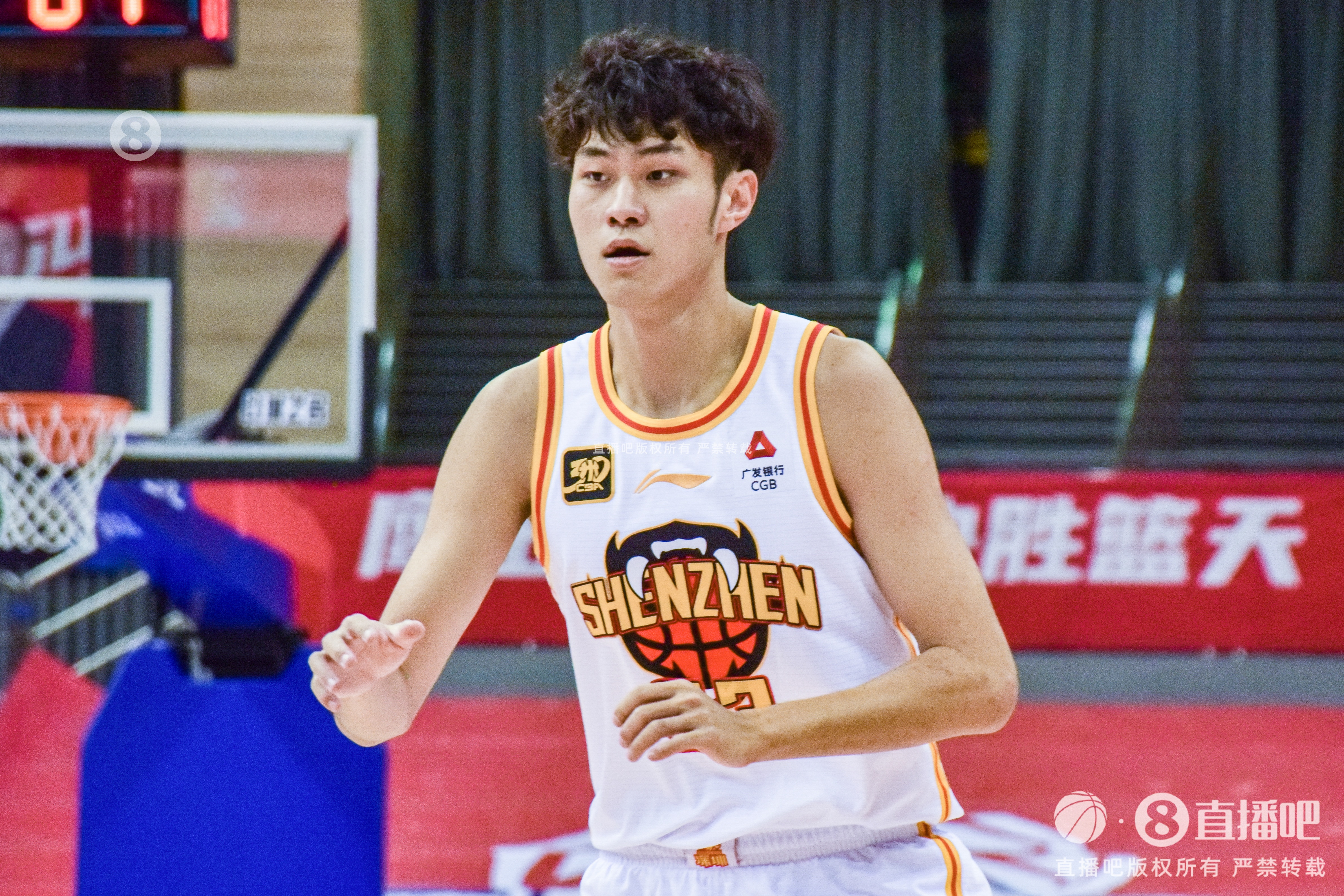 表現出色！王浩然14中7拿到20分3板6助2斷 正負值+30